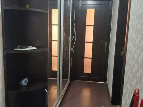 Продаётся 2-комнатная квартира в старом фонде, 8-ci mikrorayon, 55 м², 168 000 AZN, фото 2 / 10