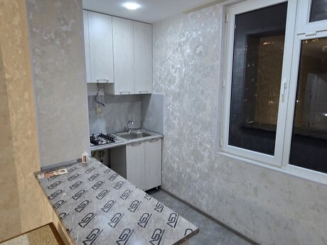 Həzi Aslanovda 1 otaqlı köhnə tikili mənzil satılır, 47 m², 141 000 AZN, şəkil 3 / 12