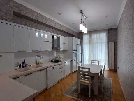 Сдаётся 3-комнатная квартира в новостройке, Elmlər Akademiyası, 130 м², 1 400 AZN/мес, фото 4 / 8