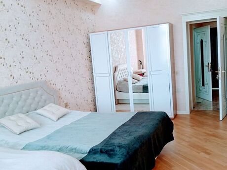 8-ci mikrorayonda 2 otaqlı yeni tikili mənzil satılır, 70 m², 285 000 AZN, şəkil 5 / 12