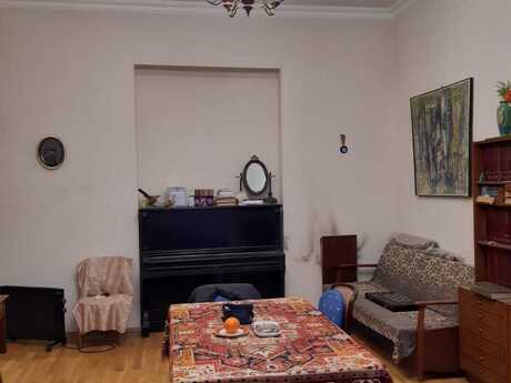 Sahildə 2 otaqlı köhnə tikili mənzil satılır, 56 m², 260 000 AZN, şəkil 4 / 11