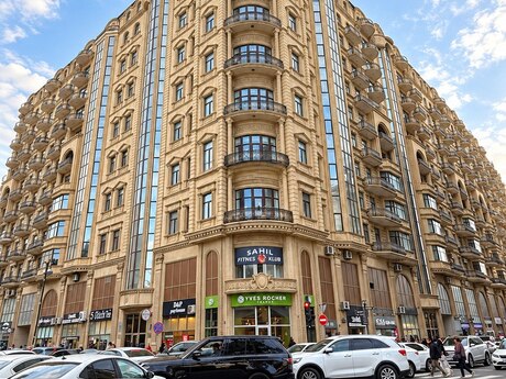 Объявление №6546378 - Баку, м. Сахил, 3-комн., 150 м², 7/12 этаж