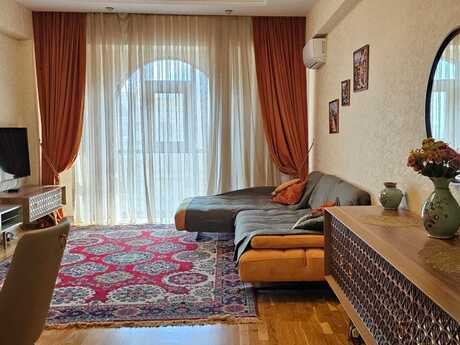 Продаётся 3-комнатная квартира в новостройке, ЖК Kristal Abşeron Bayıl, 118 м², 330 000 AZN, фото 2 / 12
