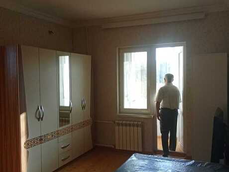 Qaraçuxurda 2 otaqlı köhnə tikili mənzil kirayə verilir, 55 m², 470 AZN/ay, şəkil 2 / 11