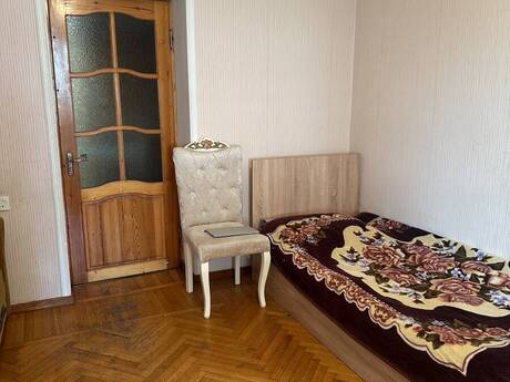 İnşaatçılarda 3 otaqlı köhnə tikili mənzil kirayə verilir, 60 m², 166 AZN/ay, şəkil 4 / 8