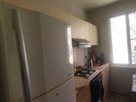 Bakıxanovda 3 otaqlı köhnə tikili mənzil kirayə verilir, 60 m², 450 AZN/ay, şəkil 3 / 5