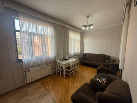 Nəriman Nərimanovda 4 otaqlı köhnə tikili mənzil satılır, 200 m², 350 000 AZN, şəkil 2 / 9