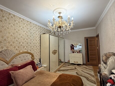 3-room old-build apartment for sale in Bakıxanov, 80 m², 188 000 AZN, photo 2 / 12