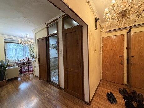 3-room old-build apartment for sale in Bakıxanov, 80 m², 188 000 AZN, photo 5 / 12