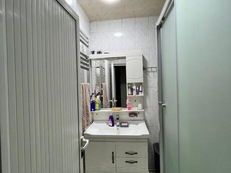 Əhmədlidə 4 otaqlı köhnə tikili mənzil satılır, 115 m², 230 000 AZN, şəkil 4 / 9