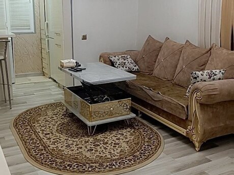 Объявление №6546635 - Баку, м. Элмляр Академиясы, 2-комн., 45 м², 5/5 этаж