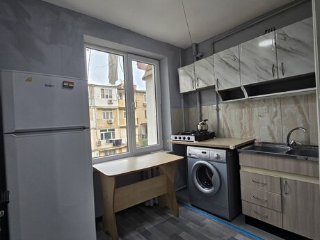 İnşaatçılarda 1 otaqlı köhnə tikili mənzil kirayə verilir, 50 m², 500 AZN/ay, şəkil 4 / 7