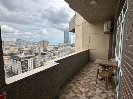 3 otaq · 155 m²