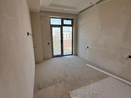 İnşaatçılarda 4 otaqlı yeni tikili mənzil satılır, 135 m², 425 000 AZN, şəkil 3 / 12