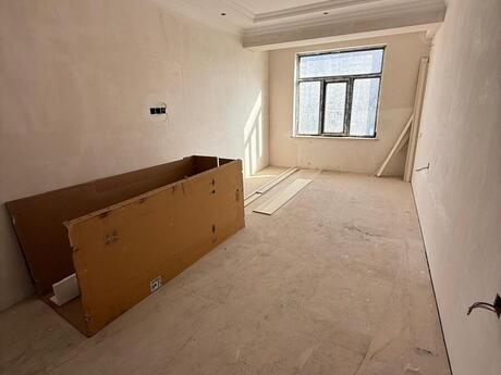 İnşaatçılarda 4 otaqlı yeni tikili mənzil satılır, 135 m², 425 000 AZN, şəkil 4 / 12