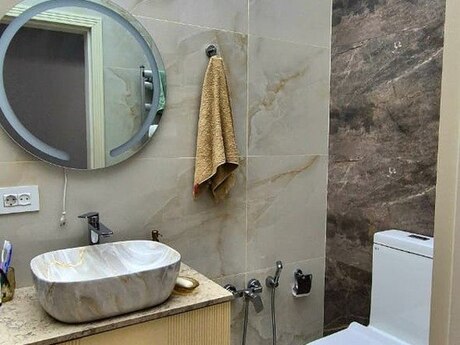 3-room new-build apartment for rent in Neftçilər, 90 m², 800 AZN/mo, photo 3 / 12
