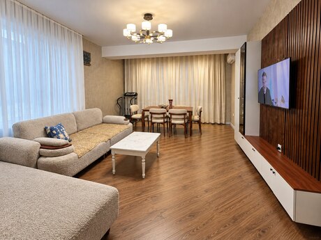 Murad Residence kompleksində 3 otaqlı yeni tikili mənzil kirayə verilir, 117 m², 1 800 AZN/ay, şəkil 3 / 12