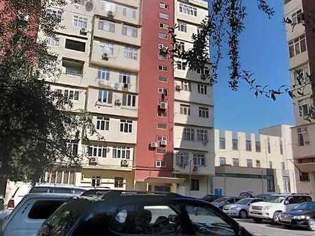 İnşaatçılarda 1 otaqlı köhnə tikili mənzil satılır, 45 m², 122 000 AZN, şəkil 2 / 10