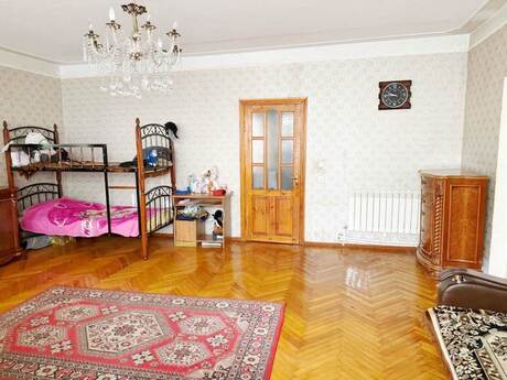 Nərimanovda 3 otaqlı köhnə tikili mənzil satılır, 85 m², 230 000 AZN, şəkil 2 / 11