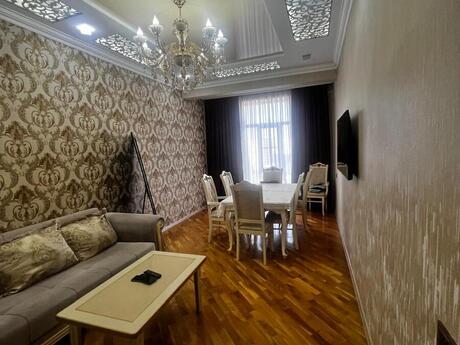 Neftçilərdə 3 otaqlı yeni tikili mənzil kirayə verilir, 95 m², 850 AZN/ay, şəkil 2 / 10