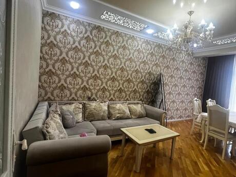 3 otaq · 95 m² · 11/17 mərtəbə, Neftçilər