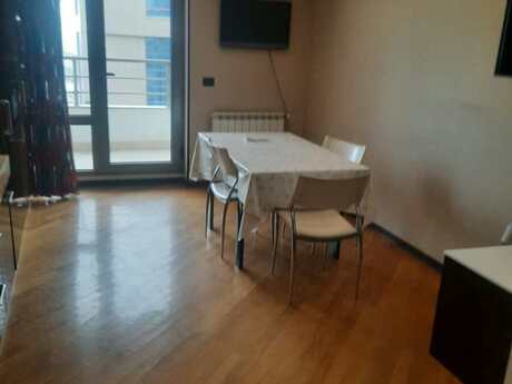 4-room new-build apartment for rent in İçəri Şəhər, 214 m², 2 300 AZN/mo, photo 4 / 12
