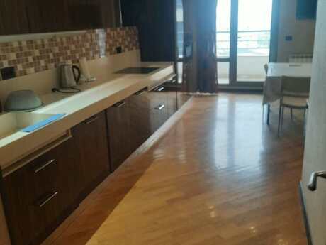 4-room new-build apartment for rent in İçəri Şəhər, 214 m², 2 300 AZN/mo, photo 5 / 12