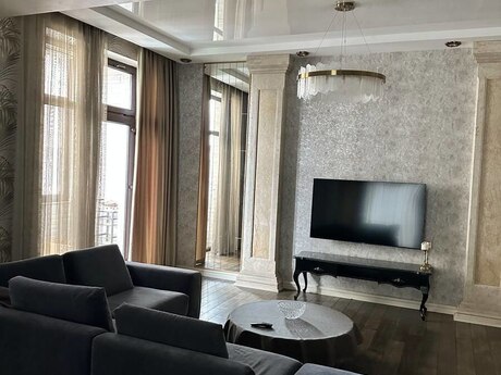 Elan №6546944 - Bakı, Nizami m., 3 otaqlı, 180 m², 8/10 mərtəbə