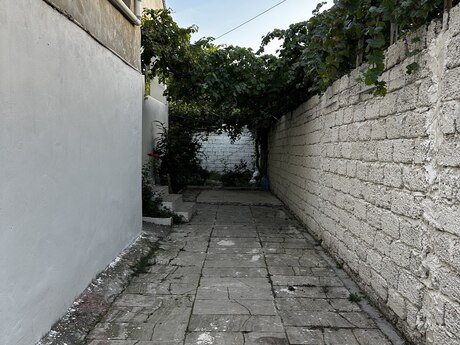 Qaraçuxurda 4 otaqlı həyət evi satılır, 96 m², 188 000 AZN, şəkil 2 / 12