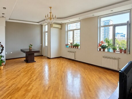 Nizamidə 3 otaqlı yeni tikili mənzil satılır, 85 m², 279 500 AZN, şəkil 2 / 9