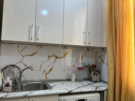 İnşaatçılarda 2 otaqlı köhnə tikili mənzil kirayə verilir, 55 m², 550 AZN/ay, şəkil 2 / 11