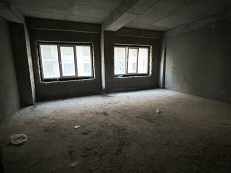 5 otaq · 203 m² · 3/8 mərtəbə, Xətai