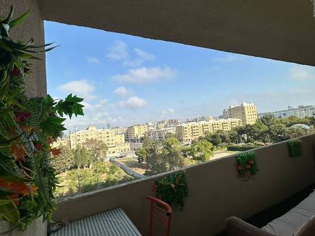 Gənclikdə 2 otaqlı köhnə tikili mənzil satılır, 50 m², 230 000 AZN, şəkil 2 / 12