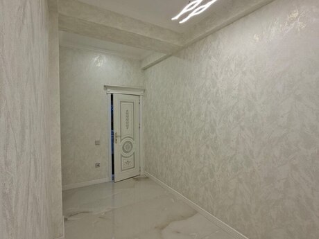 Neftçilərdə 3 otaqlı yeni tikili mənzil satılır, 100 m², 275 000 AZN, şəkil 4 / 7