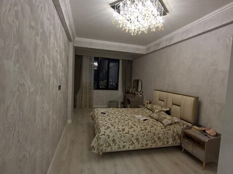 Neftçilərdə 3 otaqlı yeni tikili mənzil satılır, 100 m², 275 000 AZN, şəkil 5 / 7