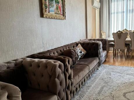 4 otaq · 151 m²