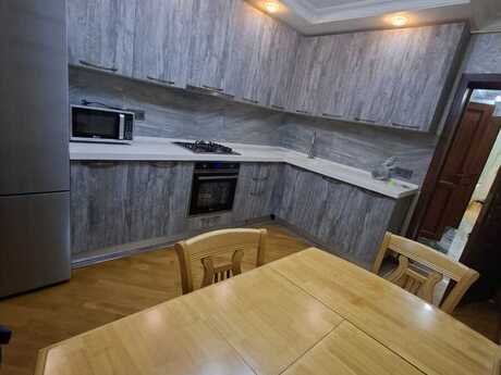 Həzi Aslanovda 2 otaqlı köhnə tikili mənzil kirayə verilir, 70 m², 650 AZN/ay, şəkil 5 / 12