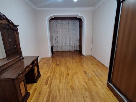 Bakıxanovda 3 otaqlı köhnə tikili mənzil kirayə verilir, 70 m², 550 AZN/ay, şəkil 4 / 7