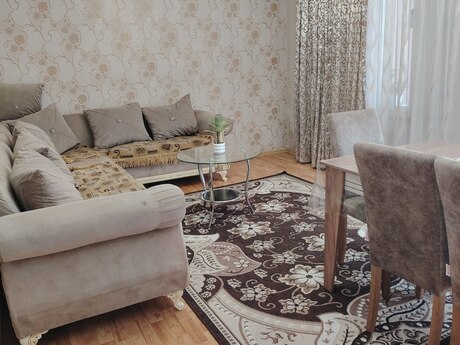 4 otaq · 160 m², İnşaatçılar