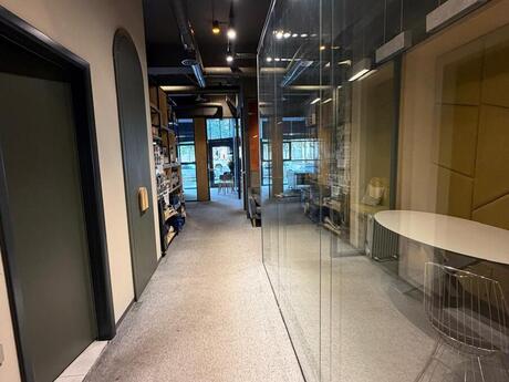 Commercial space for sale in 28 May, 100 m², 1 200 000 AZN, photo 2 / 9