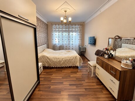 Bakıxanovda 3 otaqlı köhnə tikili mənzil satılır, 68 m², 235 000 AZN, şəkil 5 / 12