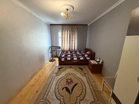 Yeni Günəşlidə 1 otaqlı köhnə tikili mənzil satılır, 45 m², 117 000 AZN, şəkil 2 / 7