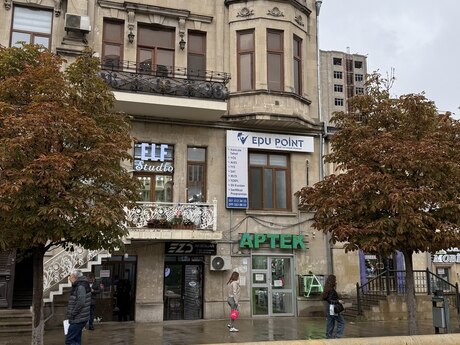 3 otaqlı mənzil, 150 m², Nizami, 450 000 AZN