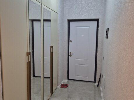 Сдаётся 1-комнатная квартира в новостройке, Neftçilər, 51 м², 700 AZN/мес, фото 2 / 12