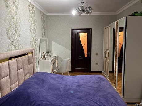 Azadlıq Prospektidə 2 otaqlı köhnə tikili mənzil satılır, 70 m², 250 000 AZN, şəkil 3 / 12