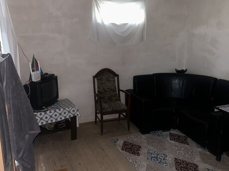 Hövsanda 2 otaqlı həyət evi satılır, 42 m², 32 000 AZN, şəkil 2 / 8