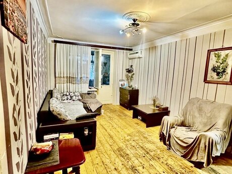Qara Qarayevdə 2 otaqlı köhnə tikili mənzil satılır, 49 m², 150 000 AZN, şəkil 5 / 12