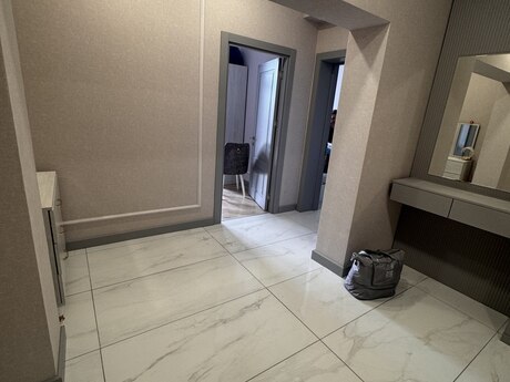 West Town kompleksində 2 otaqlı yeni tikili mənzil kirayə verilir, 64 m², 200 AZN/ay, şəkil 3 / 4