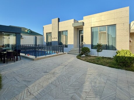 4 otaq · 180 m², Şüvəlan