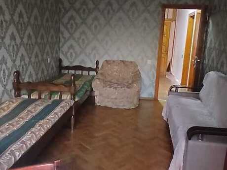 Nəsimidə 3 otaqlı köhnə tikili mənzil kirayə verilir, 75 m², 170 AZN/ay, şəkil 2 / 10
